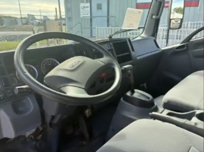 2019 ISUZU NPR9b093635aefb4e6c4b89711cb330b36d