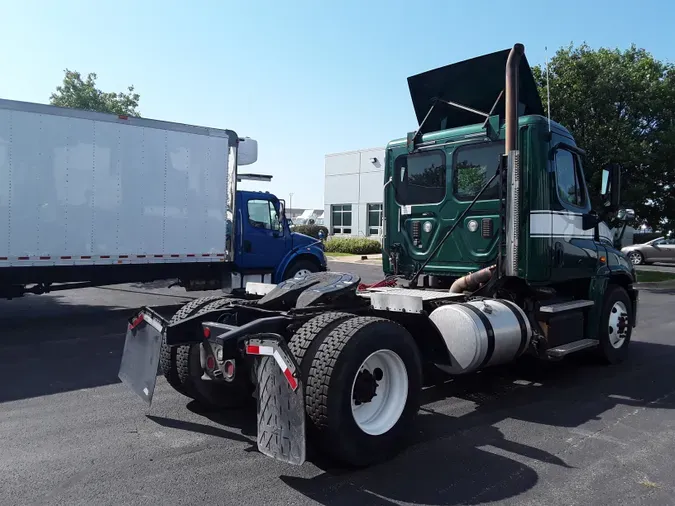 2016 FREIGHTLINER/MERCEDES CASCADIA 125