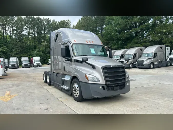 2022 Freightliner Cascadia9b0f4e1274484666bf80adf52902fb0e