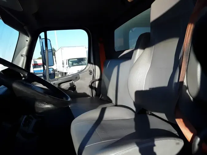 2020 FREIGHTLINER/MERCEDES M2 1069b0f9ee714f8735066446b3b89f084d6