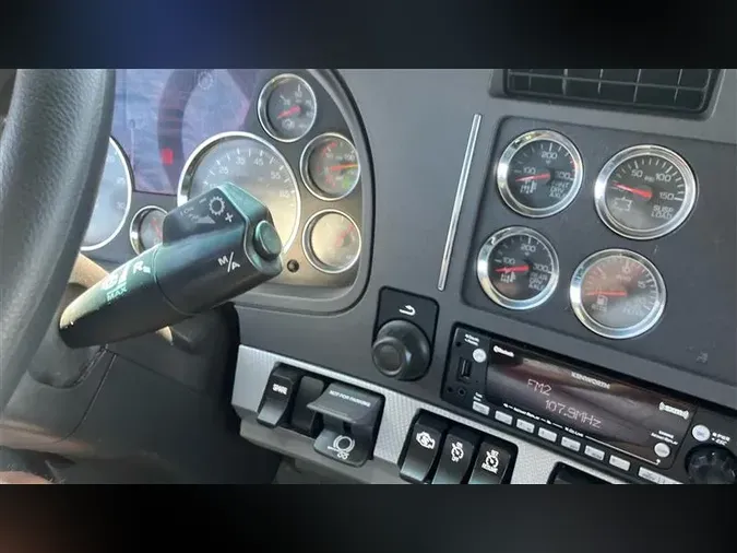 2021 KENWORTH T680