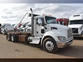 2018 KENWORTH T370