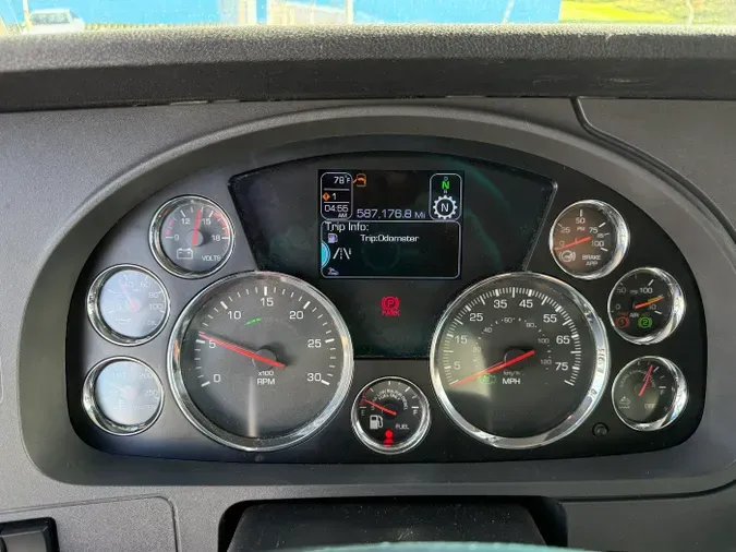 2022 Kenworth T6809b15d960ba3690e3c1a3f8a5aec07b8e