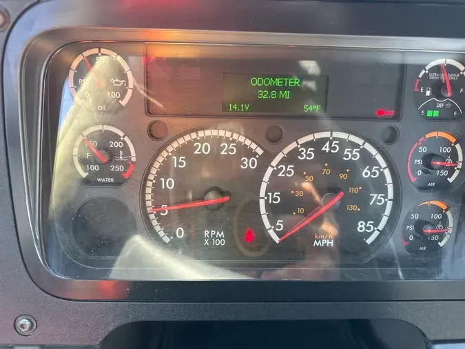 2019 FREIGHTLINER/MERCEDES CASCADIA 113