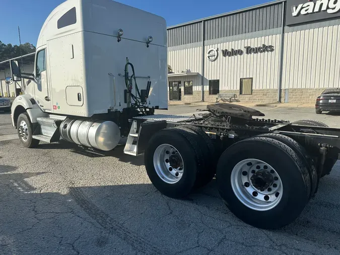 2020 Kenworth T800