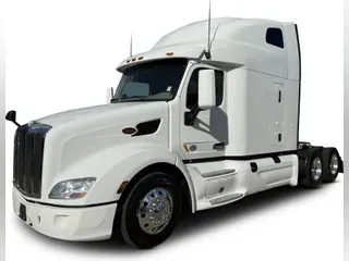 2022 Peterbilt 579