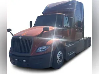 2022 International LT625