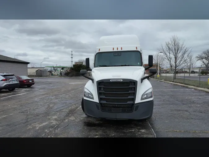 2022 FREIGHTLINER CASCADIA 126