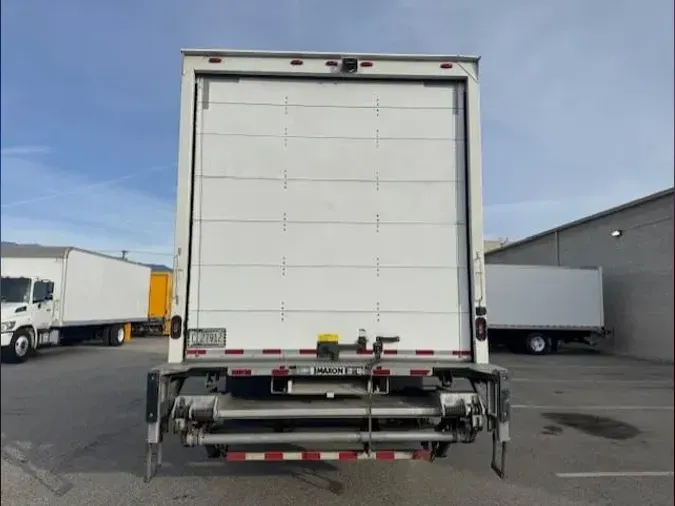 2019 Freightliner Business Class M2 106