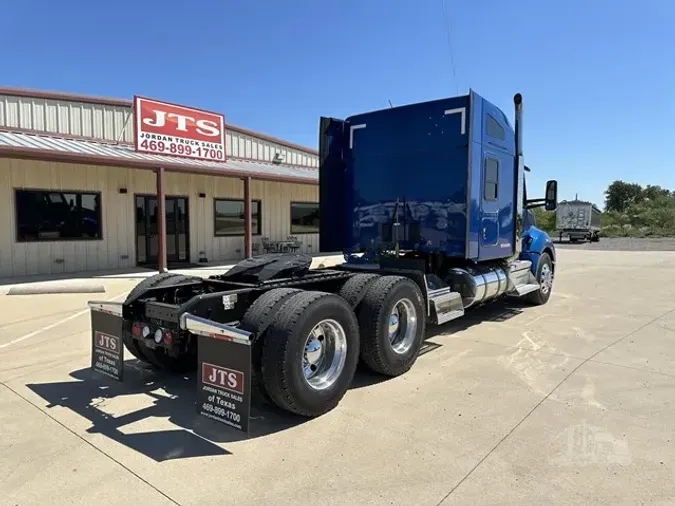 2021 KENWORTH T680