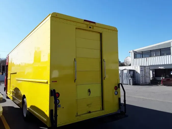 2016 FRTLR CUSTOM CHASSIS CORP MT55