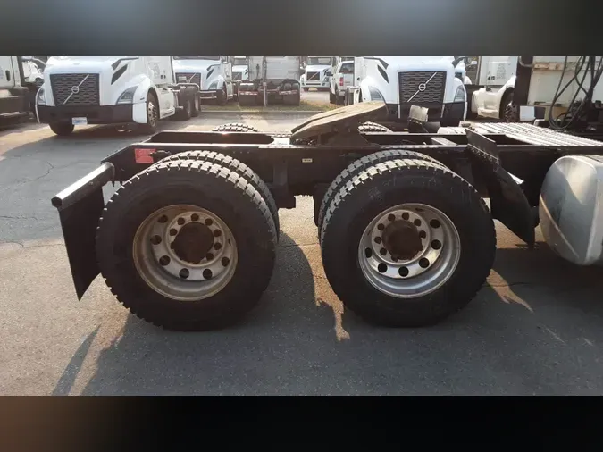 2018 Volvo VNL3009b25bc053dad16b1096628c8f72d6b3e