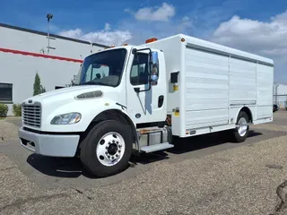 2016 FREIGHTLINER/MERCEDES M2 106