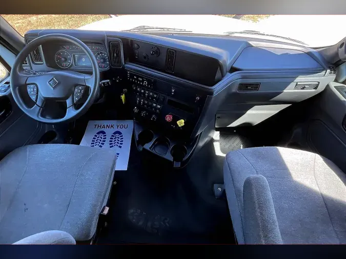 2022 INT LT625 6x4