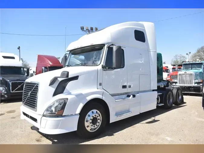 2013 VOLVO VNL64T6709b33d4416d49d0e8203f24ed3ceac2be