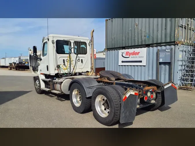 2022 FREIGHTLINER/MERCEDES NEW CASCADIA PX126649b358e956c759d02208b13825cc90fcf