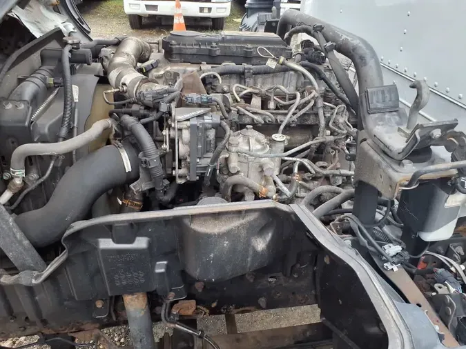 2018 HINO HINO 195