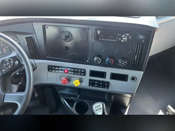 2021 FREIGHTLINER CA126