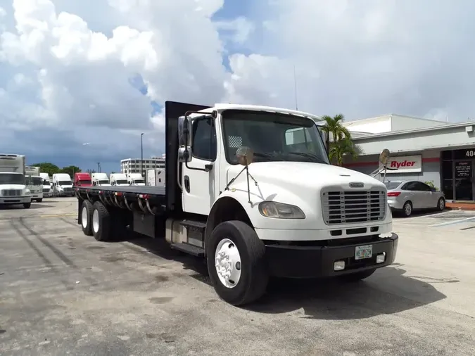 2016 FREIGHTLINER M2 106