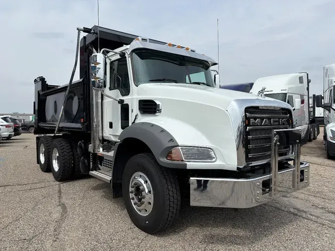2027 MACK Granite GR64B