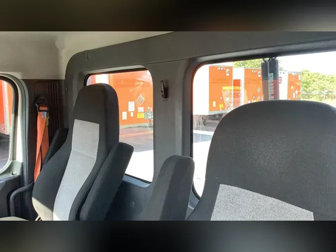 2020 Freightliner Cascadia 126