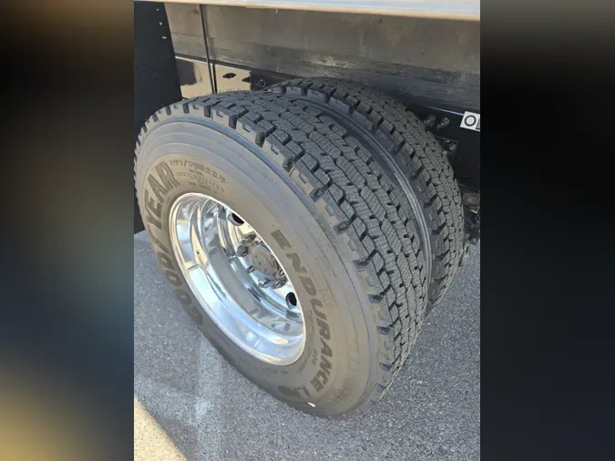 2020 Peterbilt 337