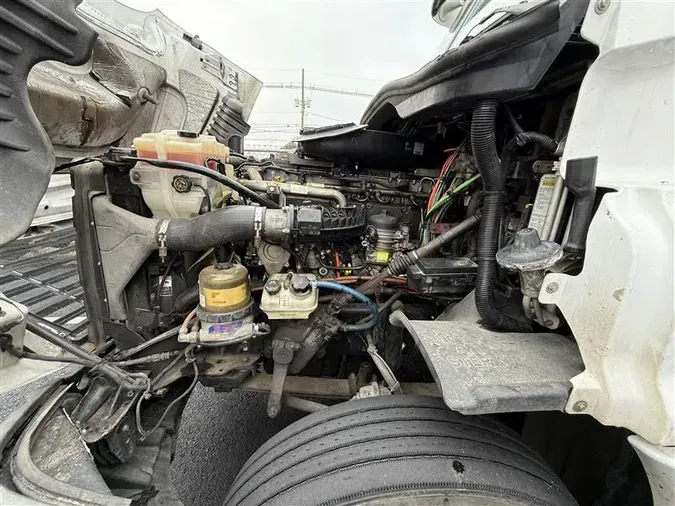 2017 FREIGHTLINER CASCADIA EVOLUTION