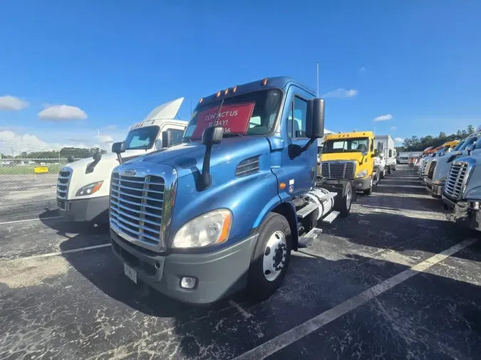 2017 FREIGHTLINER CASCADIA 113