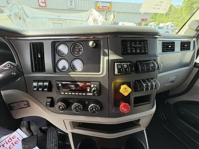 2022 Peterbilt 5799b45fdaab01ad7724830669fb869e250