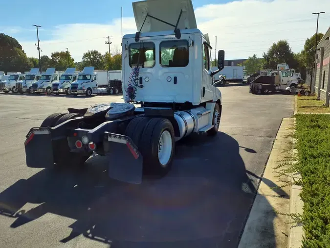 2021 FREIGHTLINER/MERCEDES CASCADIA PX12642ST