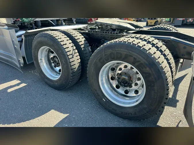 2024 Freightliner Cascadia 126