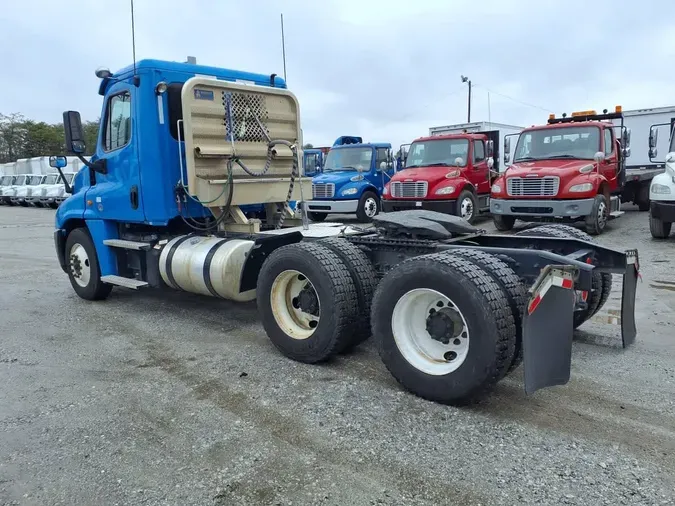 2020 FREIGHTLINER/MERCEDES CASCADIA 125