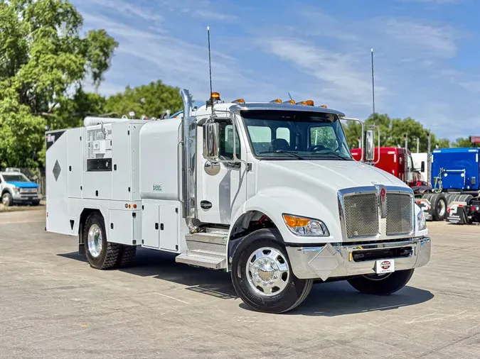 2025 KENWORTH T380