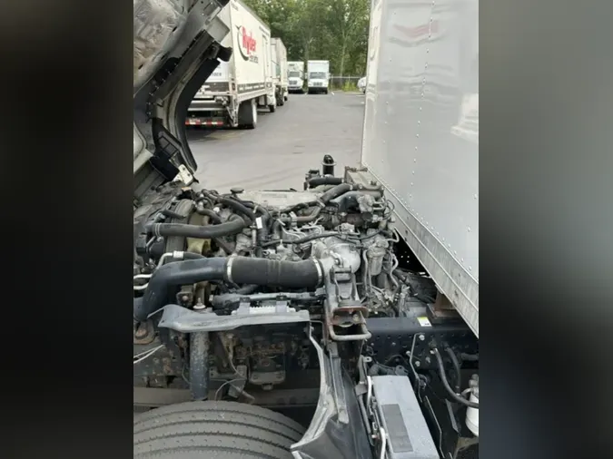 2019 ISUZU NPR HD