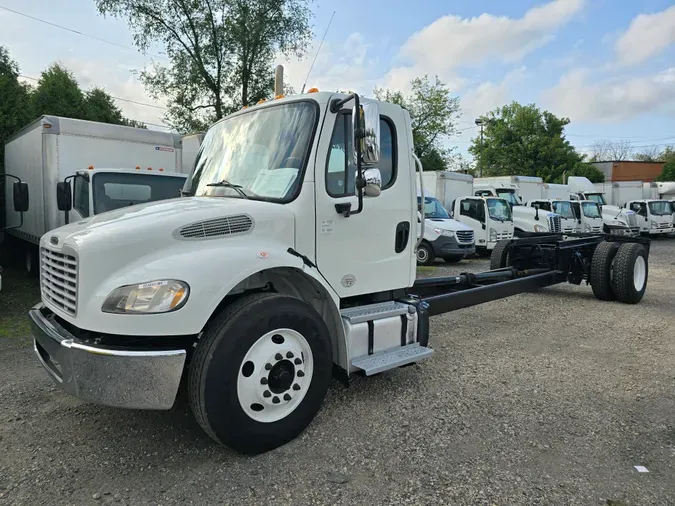 2017 FREIGHTLINER/MERCEDES M2 1069b543990cbfad3f2a05507ba04905112