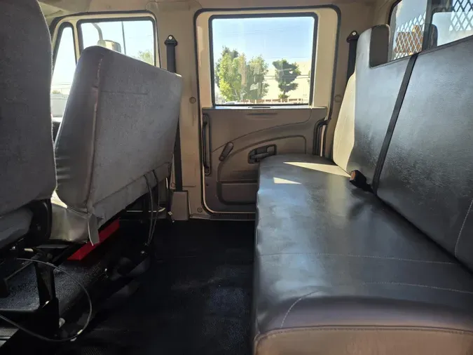2019 International 4300