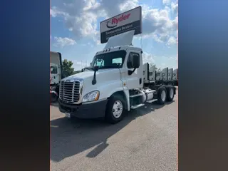 2015 Freightliner CASCADIA 125