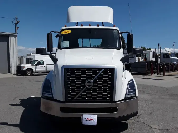 2019 VOLVO VNL64T-3009b5d2fdade6a50ca741c3c77aeeb3e6c