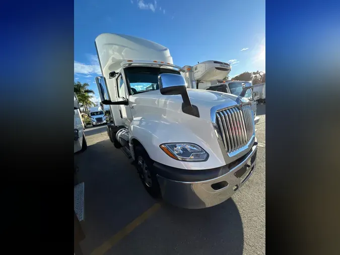 2020 NAVISTAR INTERNATIONAL LT625 DAYCAB T/A9b5da7a27e829d6d4e991ba6b8d43e43