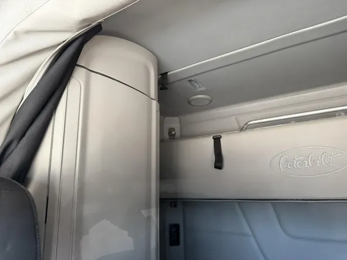2020 Peterbilt 579