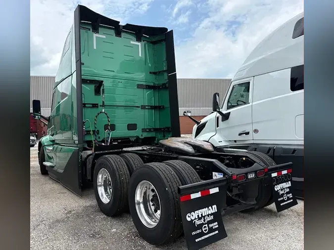 2026 VOLVO TRUCK VNL64TV04
