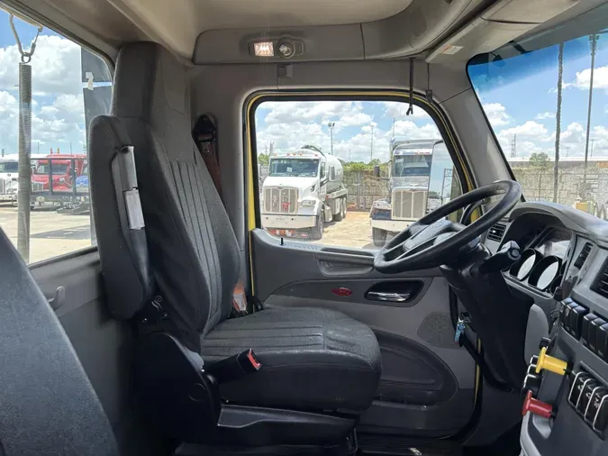 2021 Peterbilt 579