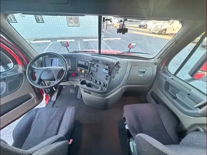 2019 FREIGHTLINER/MERCEDES CASCADIA 125