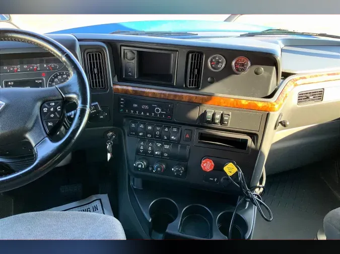 2022 INT LT625 6x4