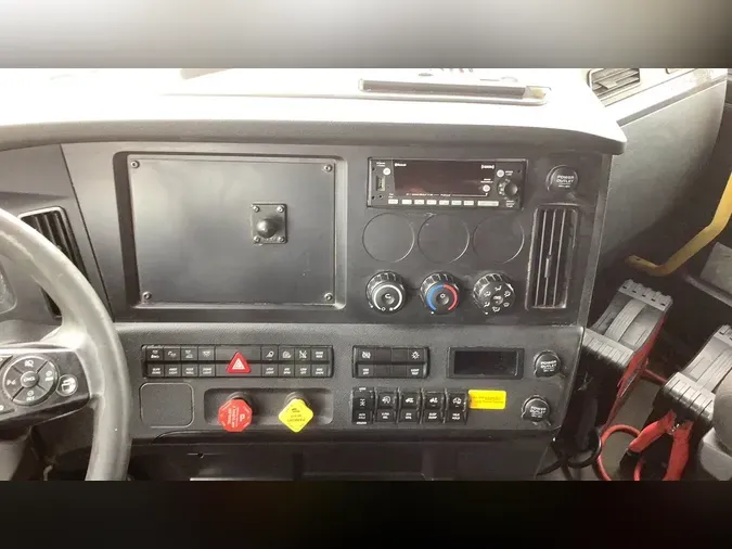 2023 Freightliner Cascadia 126