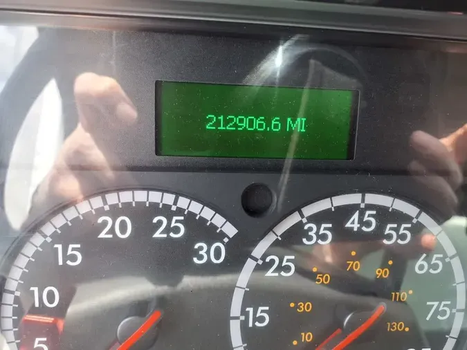 2018 FREIGHTLINER M2 106