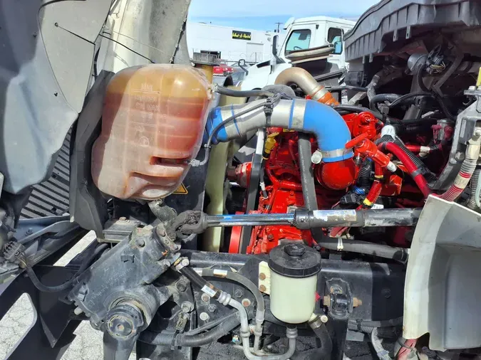 2019 NAVISTAR INTERNATIONAL 4300