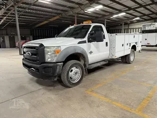 2011 FORD F450