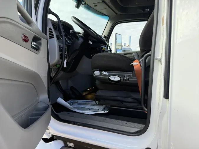 2021 Peterbilt 579