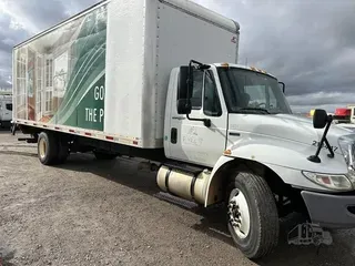 2013 INTERNATIONAL DURASTAR 4300